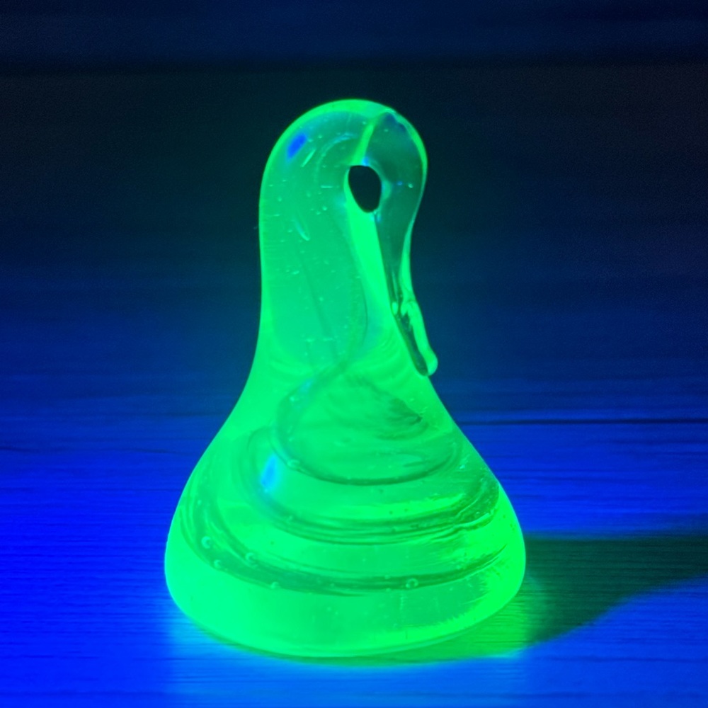 Uranium Glass Green and Gold swirl ring holder.